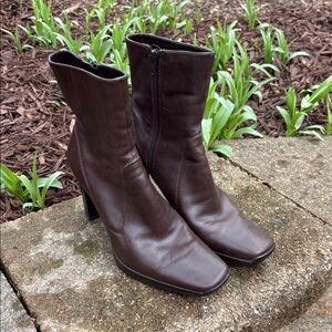 NEW Nine West Dark Brown Heeled Boots